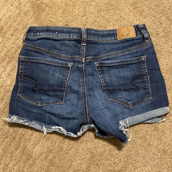 American Eagle Shorts - Picture 2 of 4